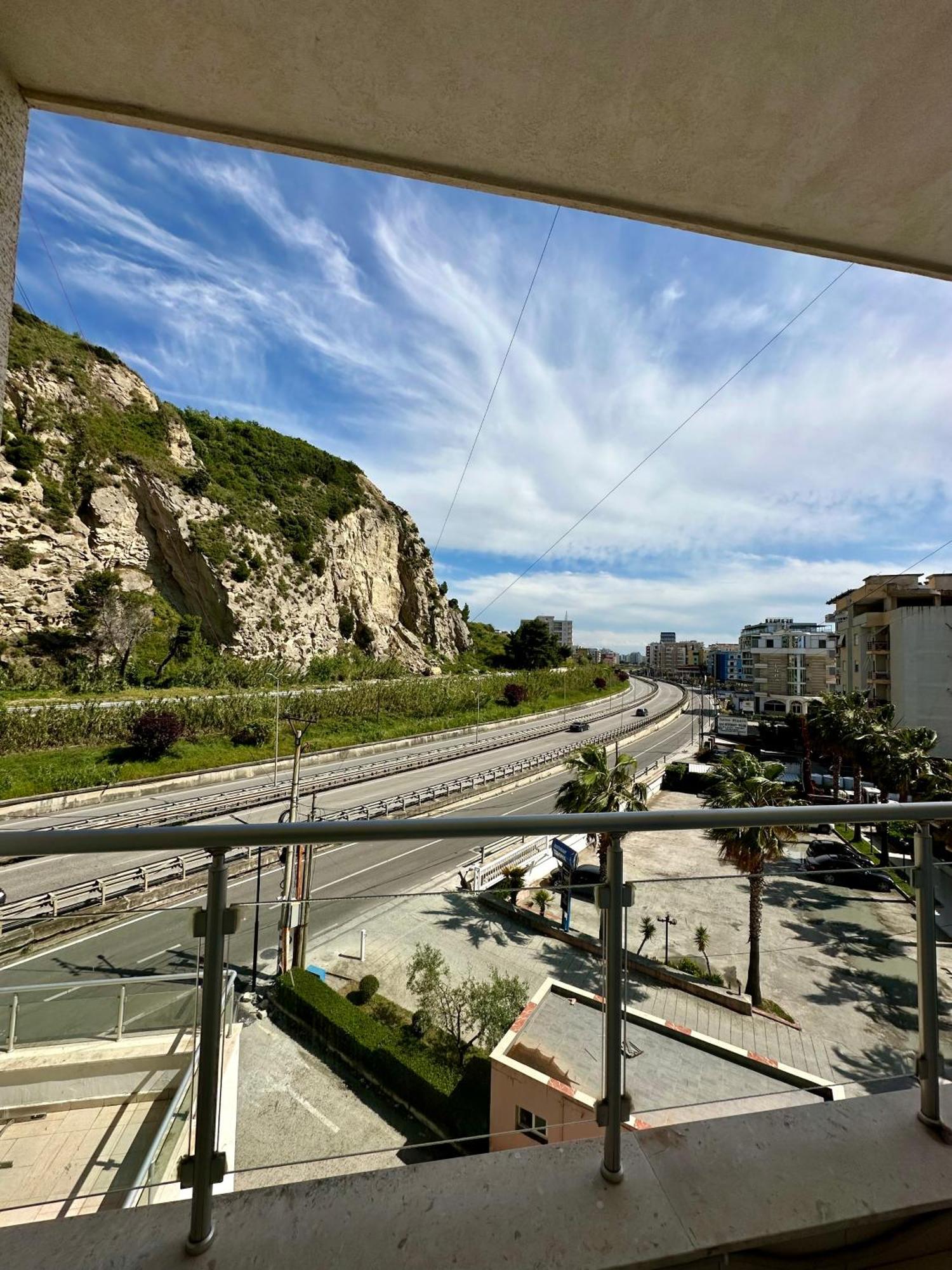 Apartment Ermest ,Kavaje Rock Durres Exterior photo